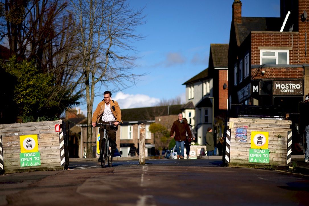 A LTN filter with Cyclist And Walkers