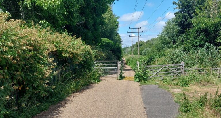 Shared use path at Kennington Meadows